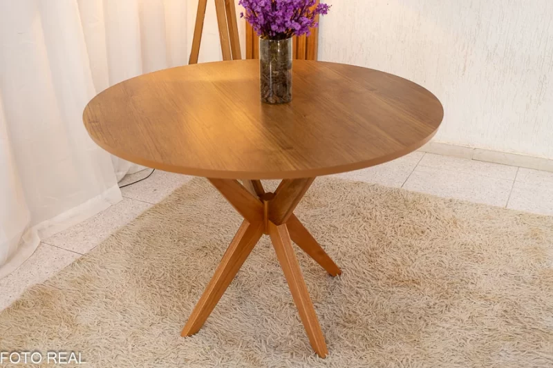 Mesa de Jantar Simpatia Tampo Redondo 108×108 Cinamomo/Madeira Maciça - JCM